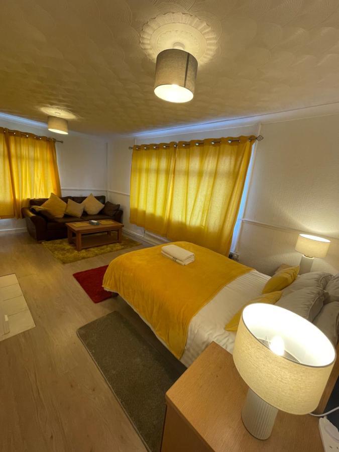Holiday City Sleeps 7 Holiday home